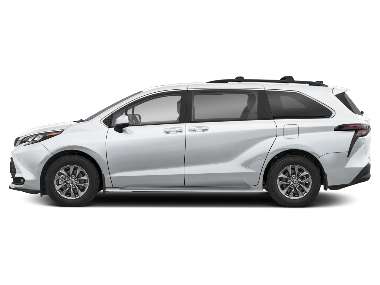 2025 Toyota Sienna XLE photo 2