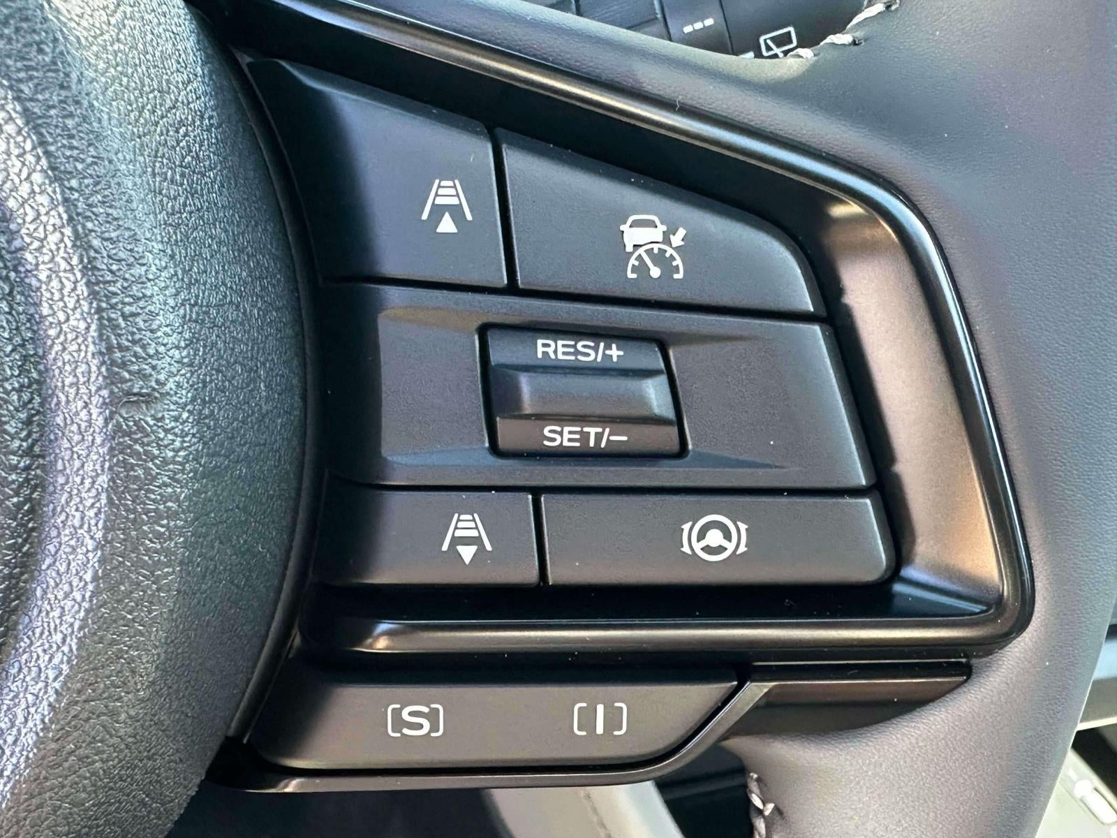 2026 Subaru FORESTER Premium Hybrid