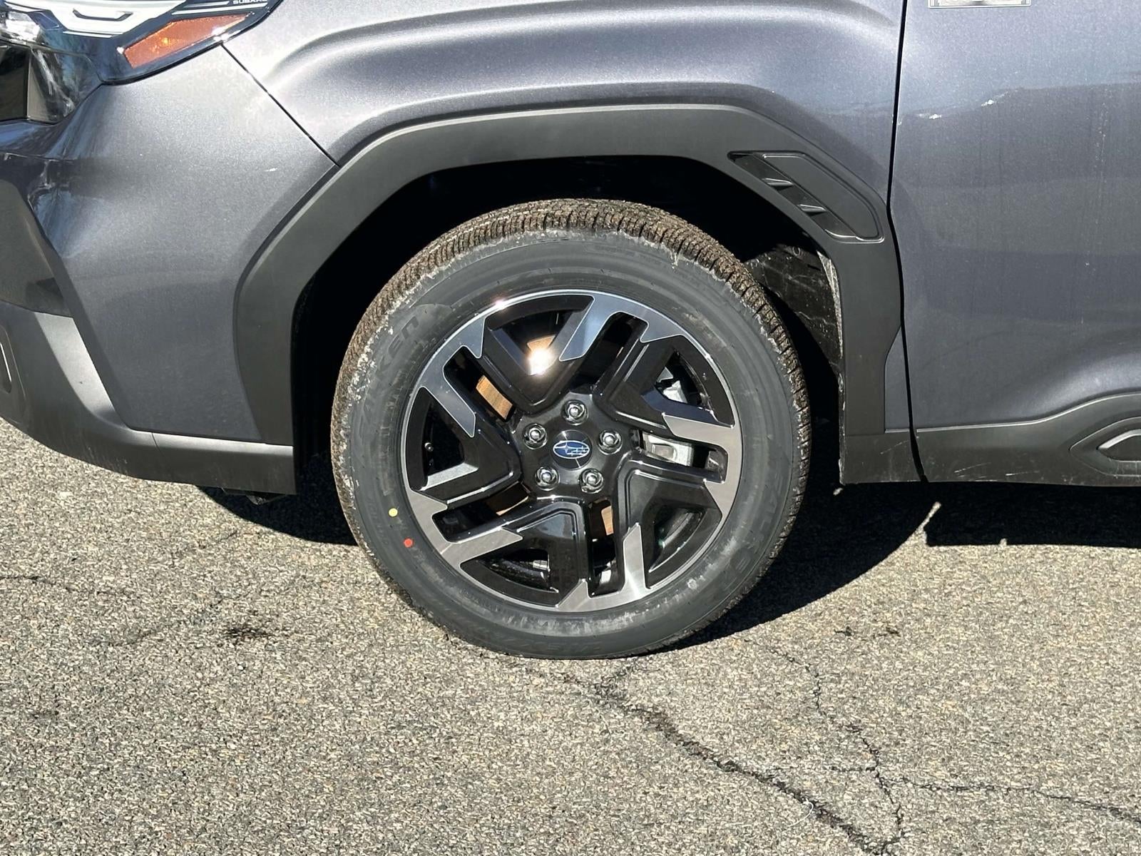 2025 Subaru FORESTER Premium Hybrid