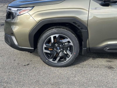 2025 Subaru FORESTER Limited Hybrid