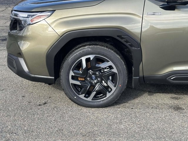 2025 Subaru FORESTER Limited Hybrid