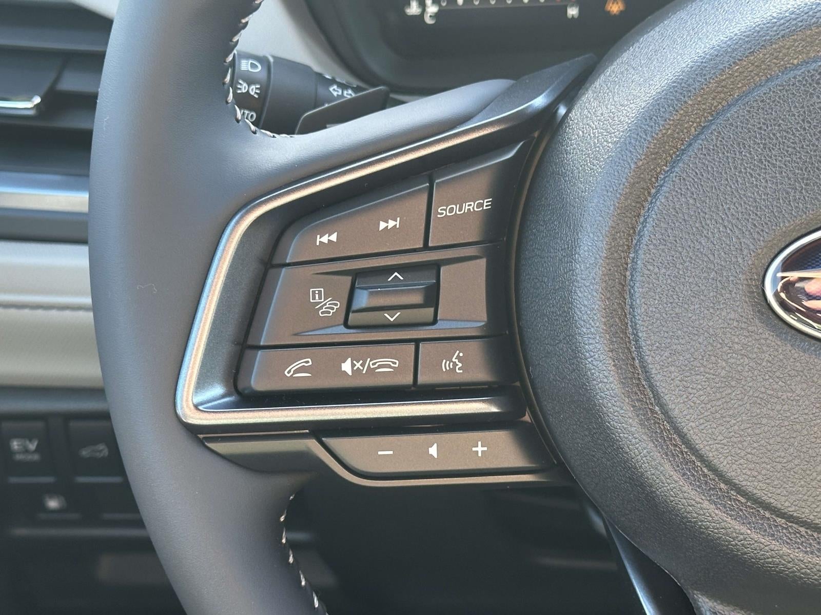 2025 Subaru FORESTER Limited Hybrid