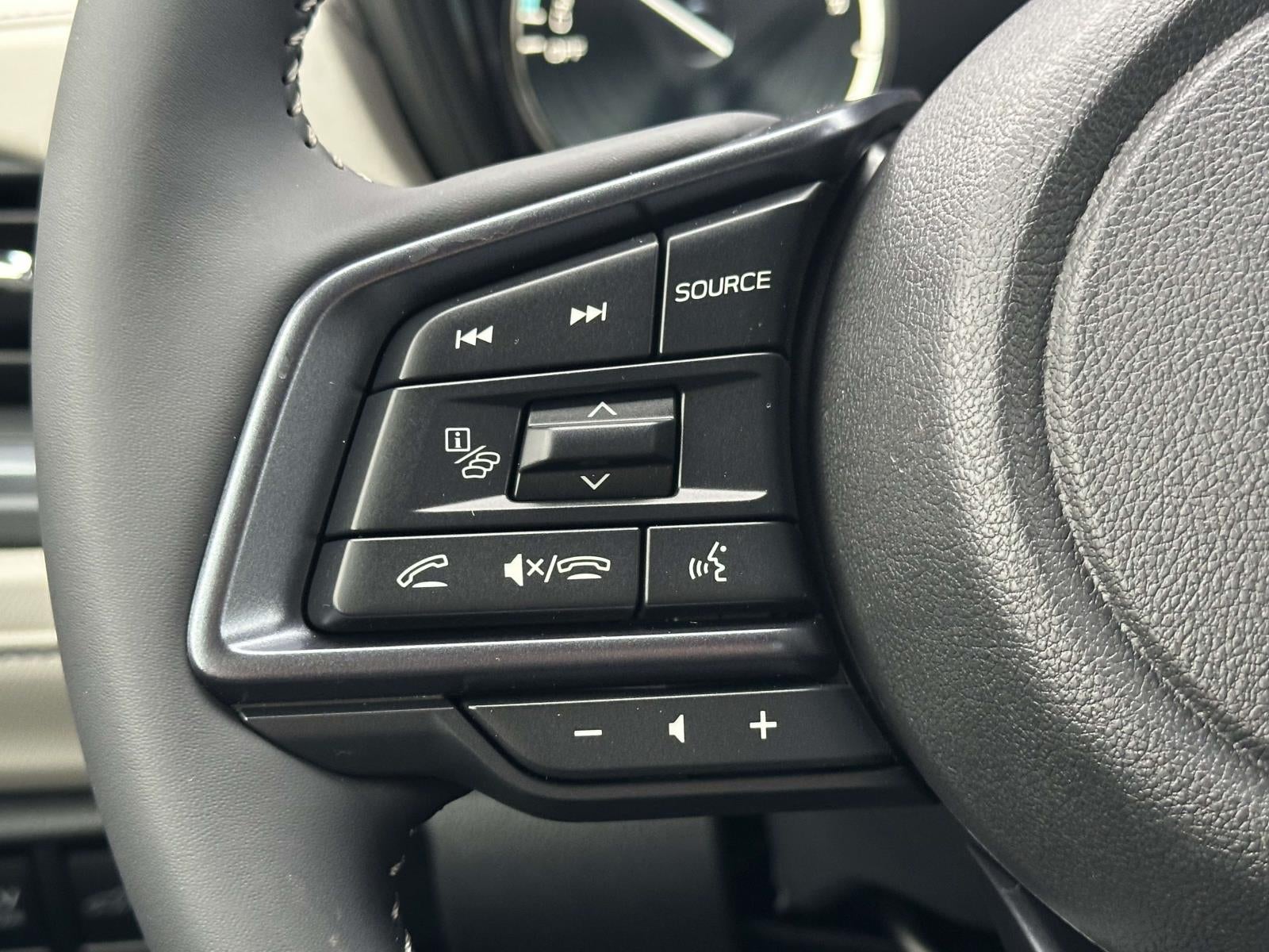 2025 Subaru FORESTER Limited Hybrid