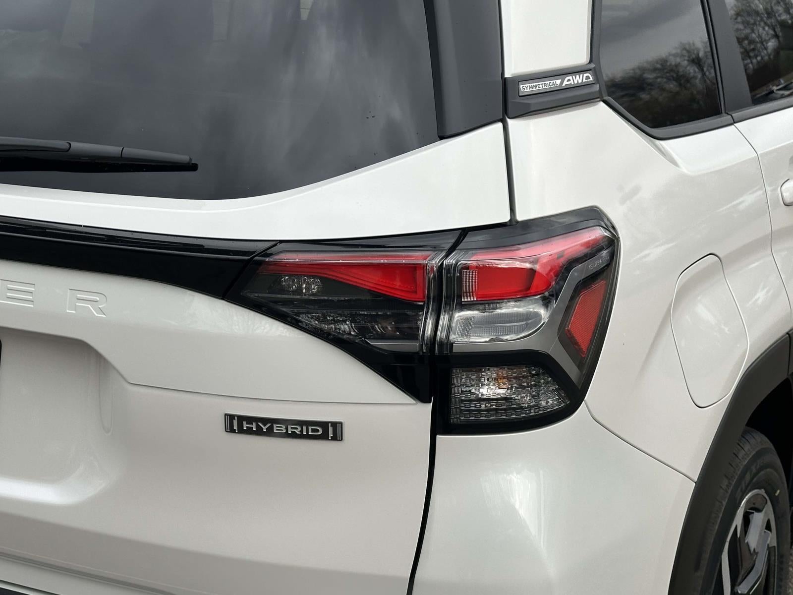 2025 Subaru FORESTER Limited Hybrid