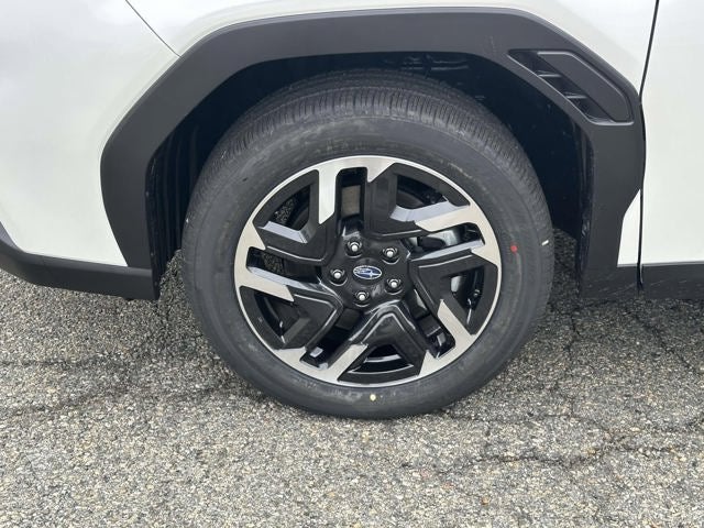 2025 Subaru FORESTER Limited Hybrid