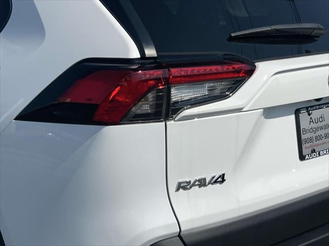 2023 Toyota RAV4 LE AWD (Natl)