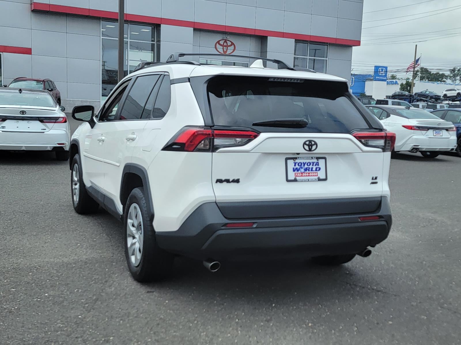 2021 Toyota RAV4 LE