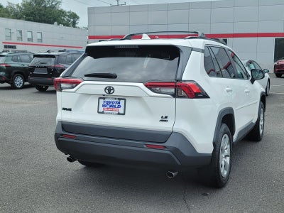 2021 Toyota RAV4 LE