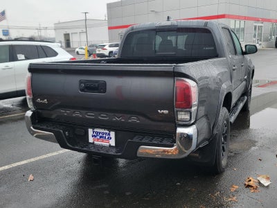 2022 Toyota Tacoma 4WD SR5