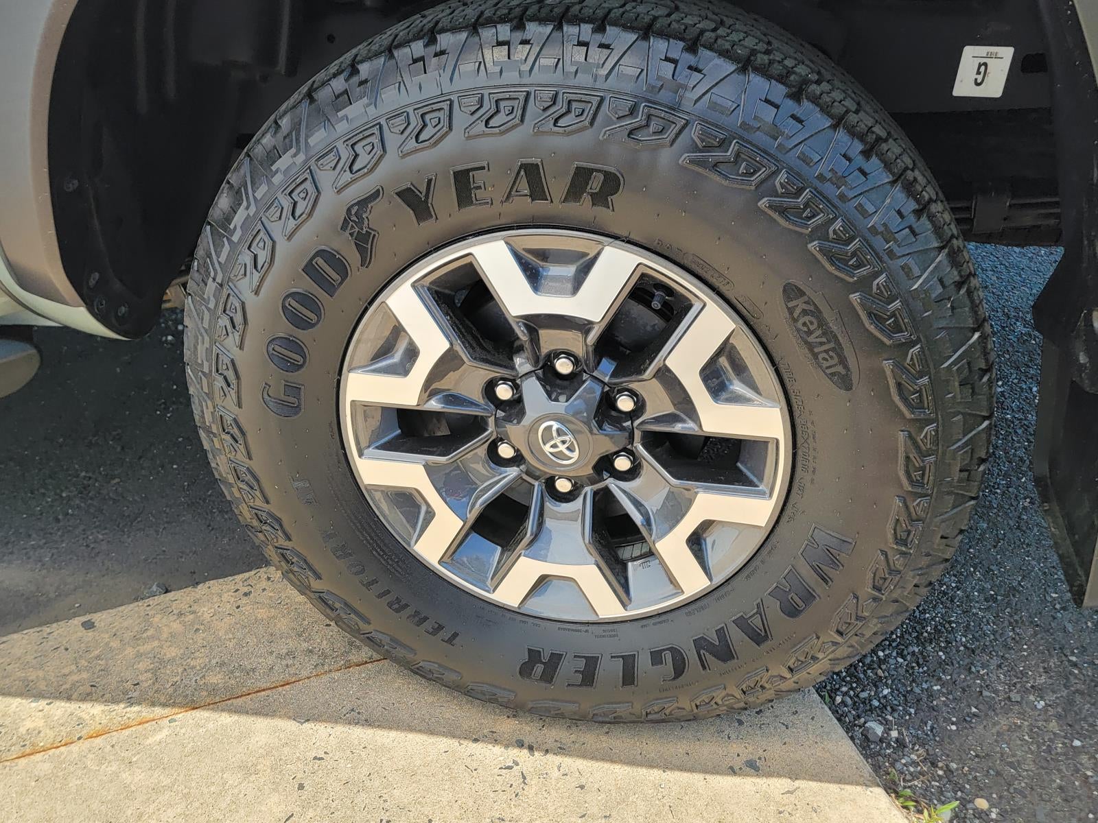 2023 Toyota Tacoma 4WD TRD Off-Road