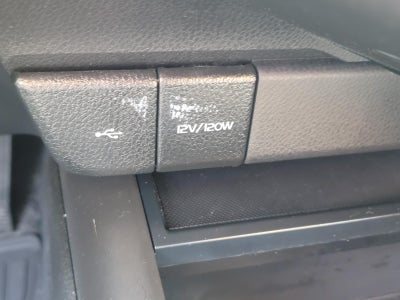 2024 Toyota Camry SE Auto (Natl)