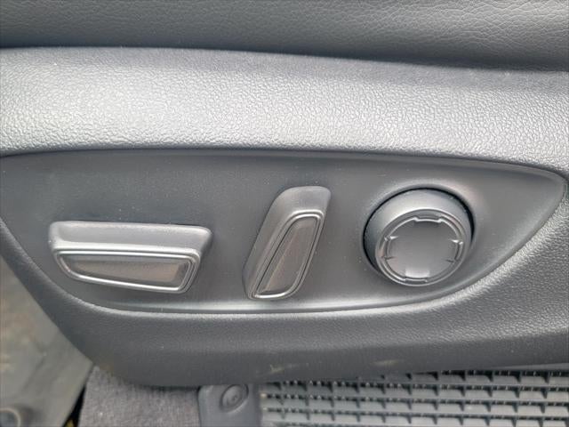 2023 Toyota Sienna Woodland Edition