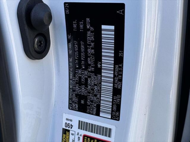 2024 Toyota Sienna XLE FWD 8-Passenger (Natl)