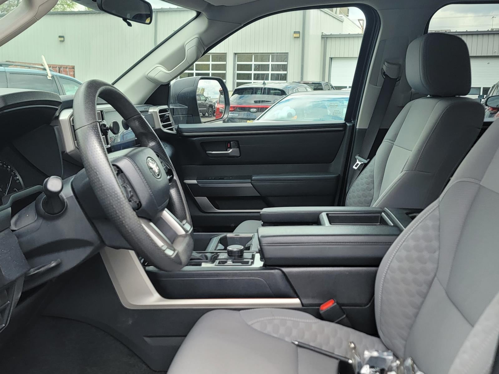 2023 Toyota Tundra 4WD SR5