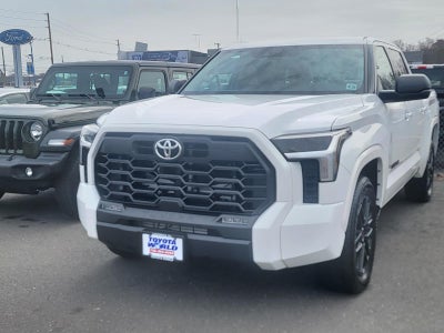 2023 Toyota Tundra 4WD SR5