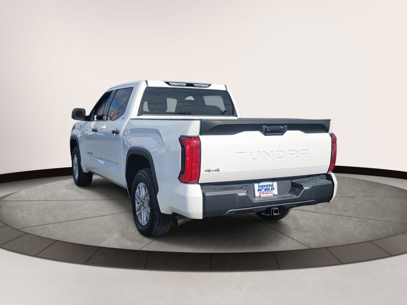 2022 Toyota Tundra 4WD SR5