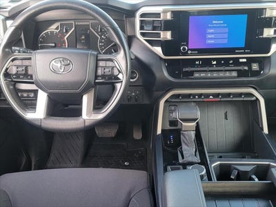 2022 Toyota Tundra 4WD SR5
