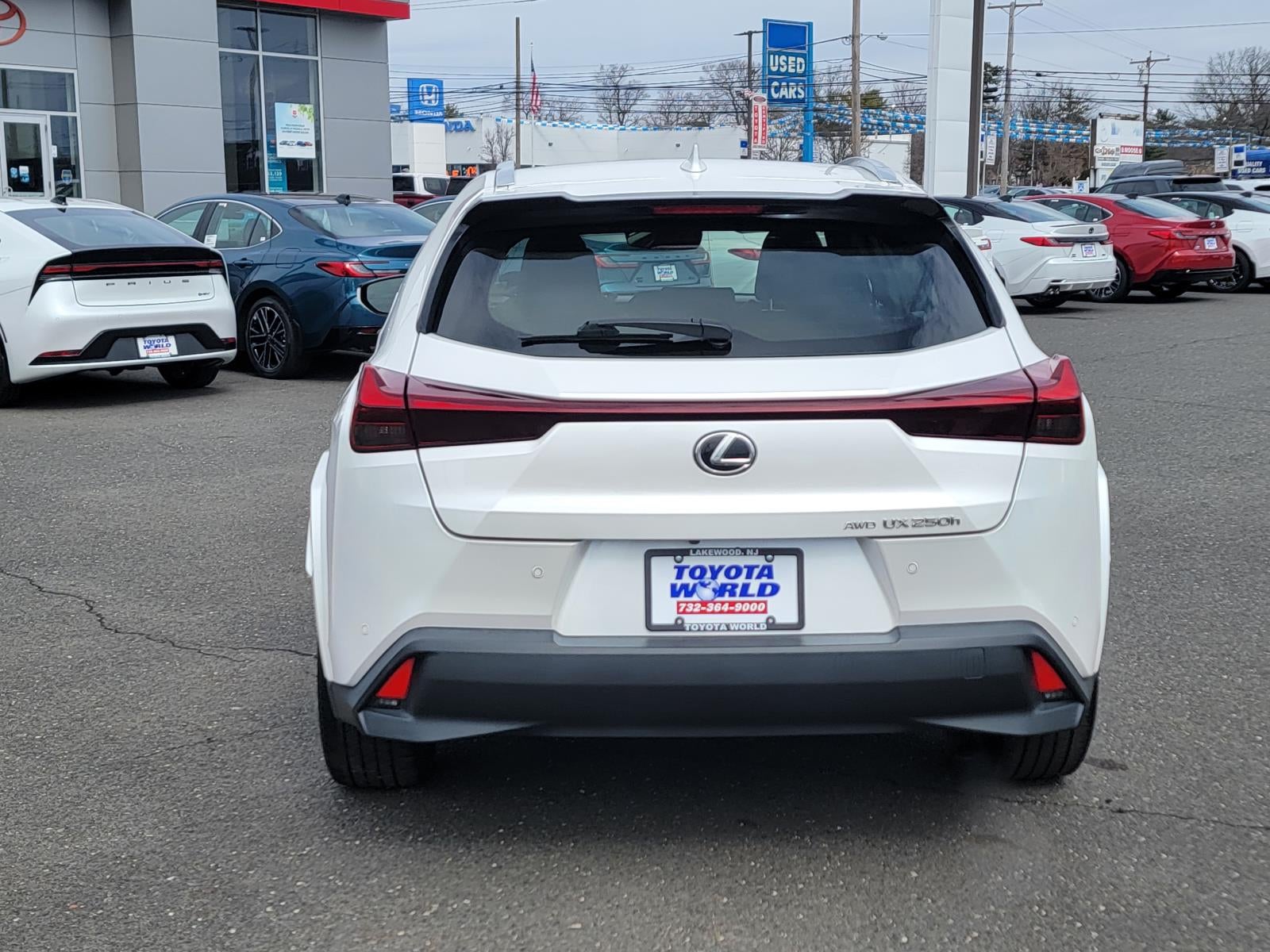 2023 Lexus UX 250h Premium
