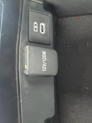 2023 Toyota Corolla Hatchback SE