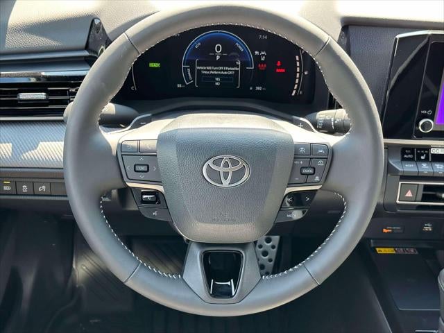 2025 Toyota Camry SE AWD