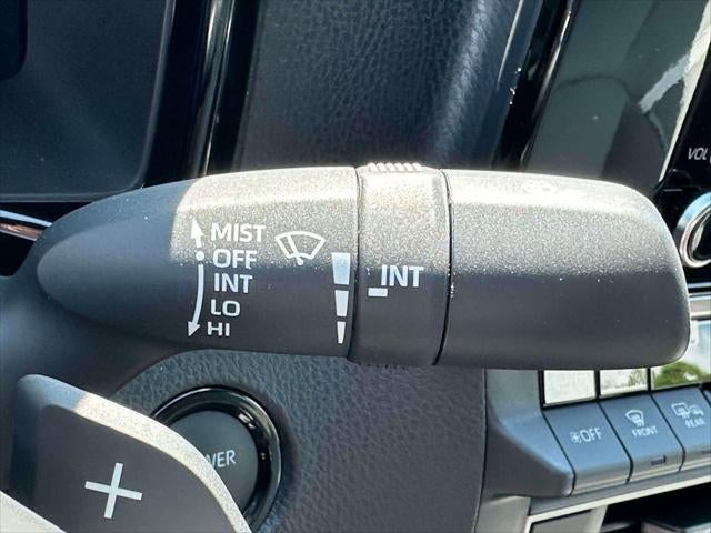 2025 Toyota Camry SE AWD