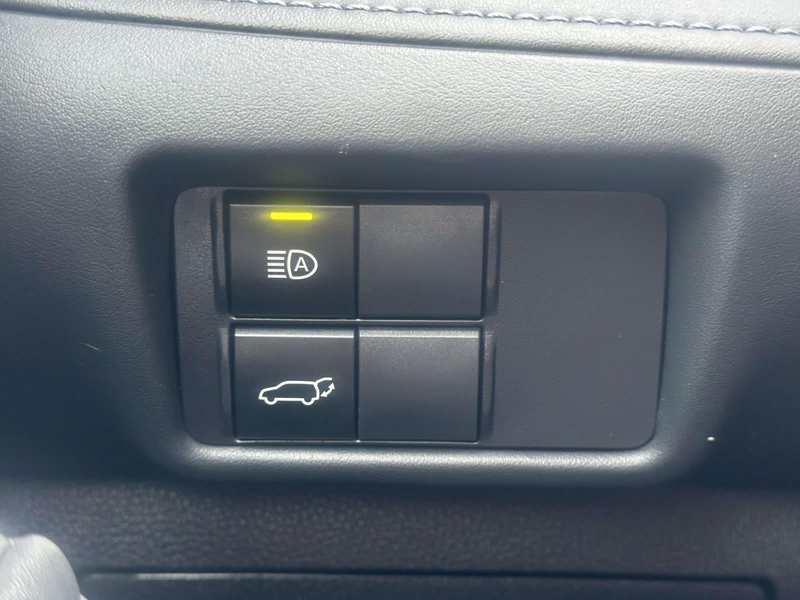 2022 Toyota Highlander XLE AWD (Natl)