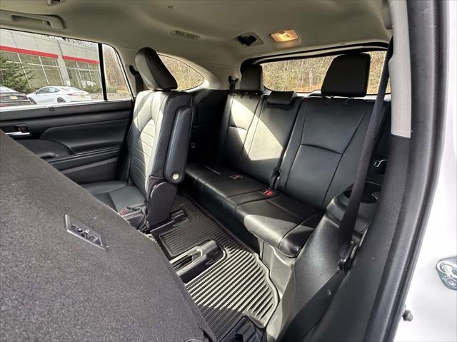 2022 Toyota Highlander XLE AWD (Natl)