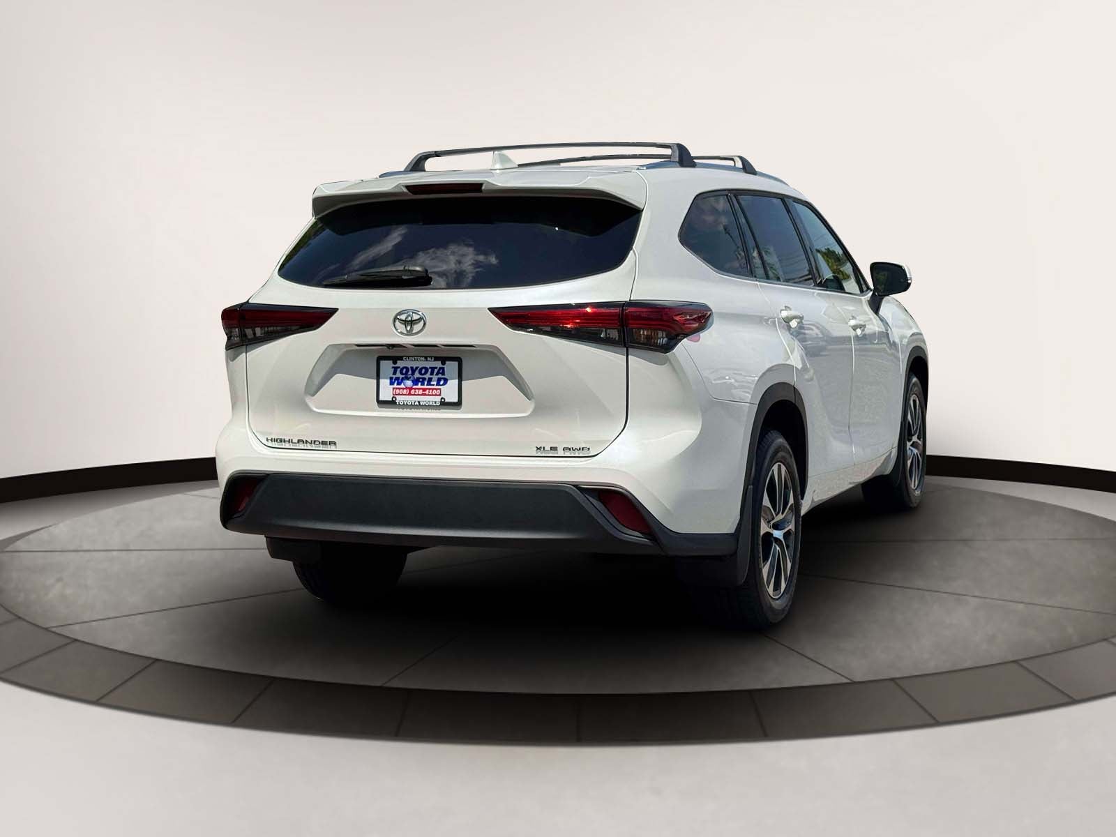 2021 Toyota Highlander XLE AWD (Natl)