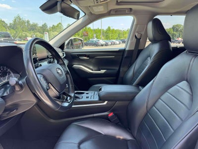 2021 Toyota Highlander XLE AWD (Natl)