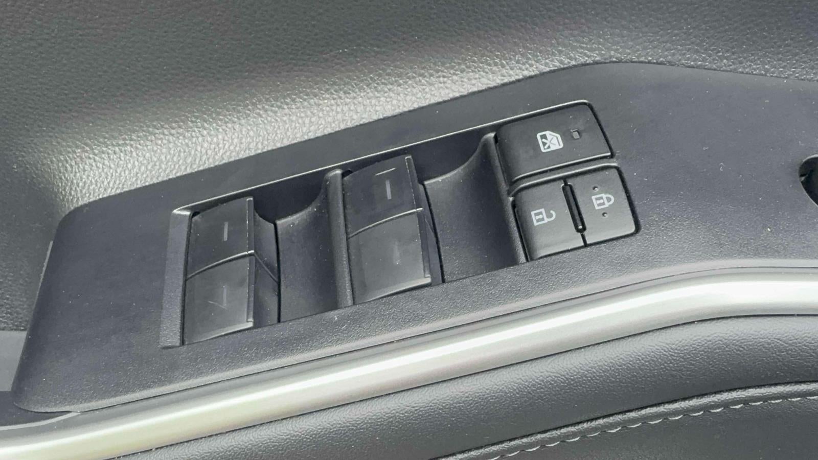 2023 Toyota Highlander Hybrid XLE AWD (Natl)