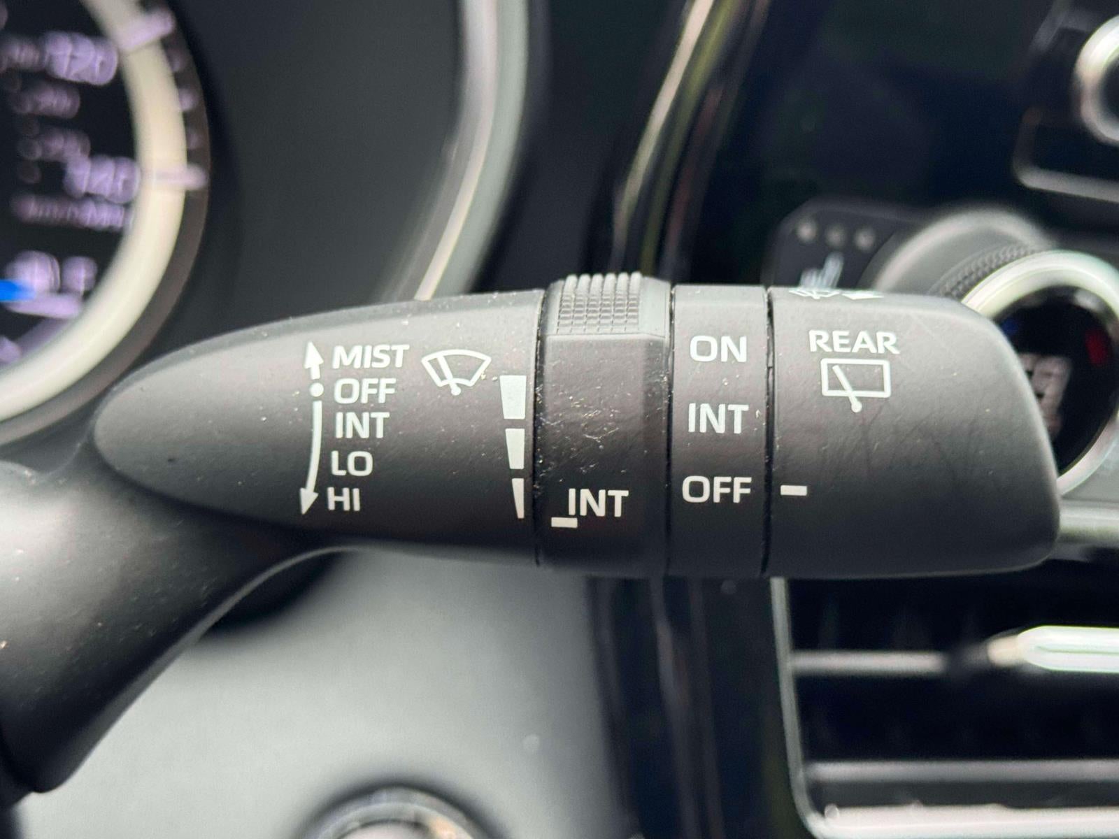 2023 Toyota Highlander Hybrid XLE AWD (Natl)