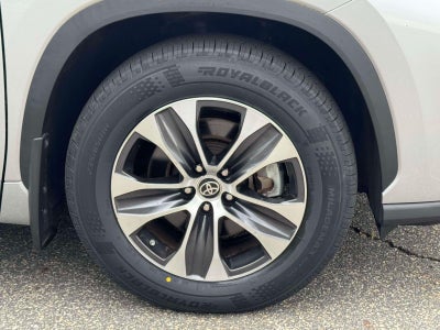 2023 Toyota Highlander Hybrid XLE AWD (Natl)