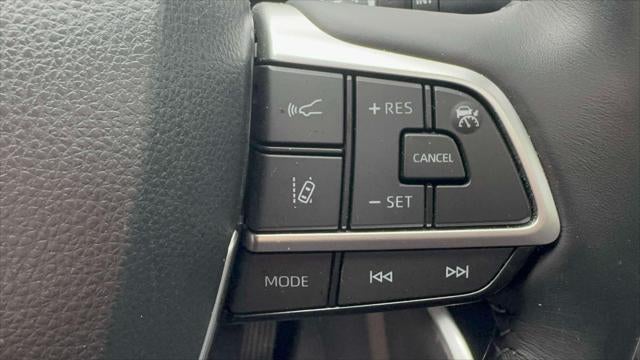 2023 Toyota Highlander Hybrid XLE AWD (Natl)