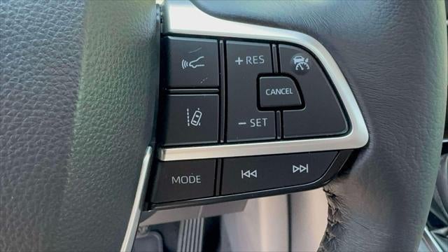 2021 Toyota Sienna XLE FWD 8-Passenger (Natl)