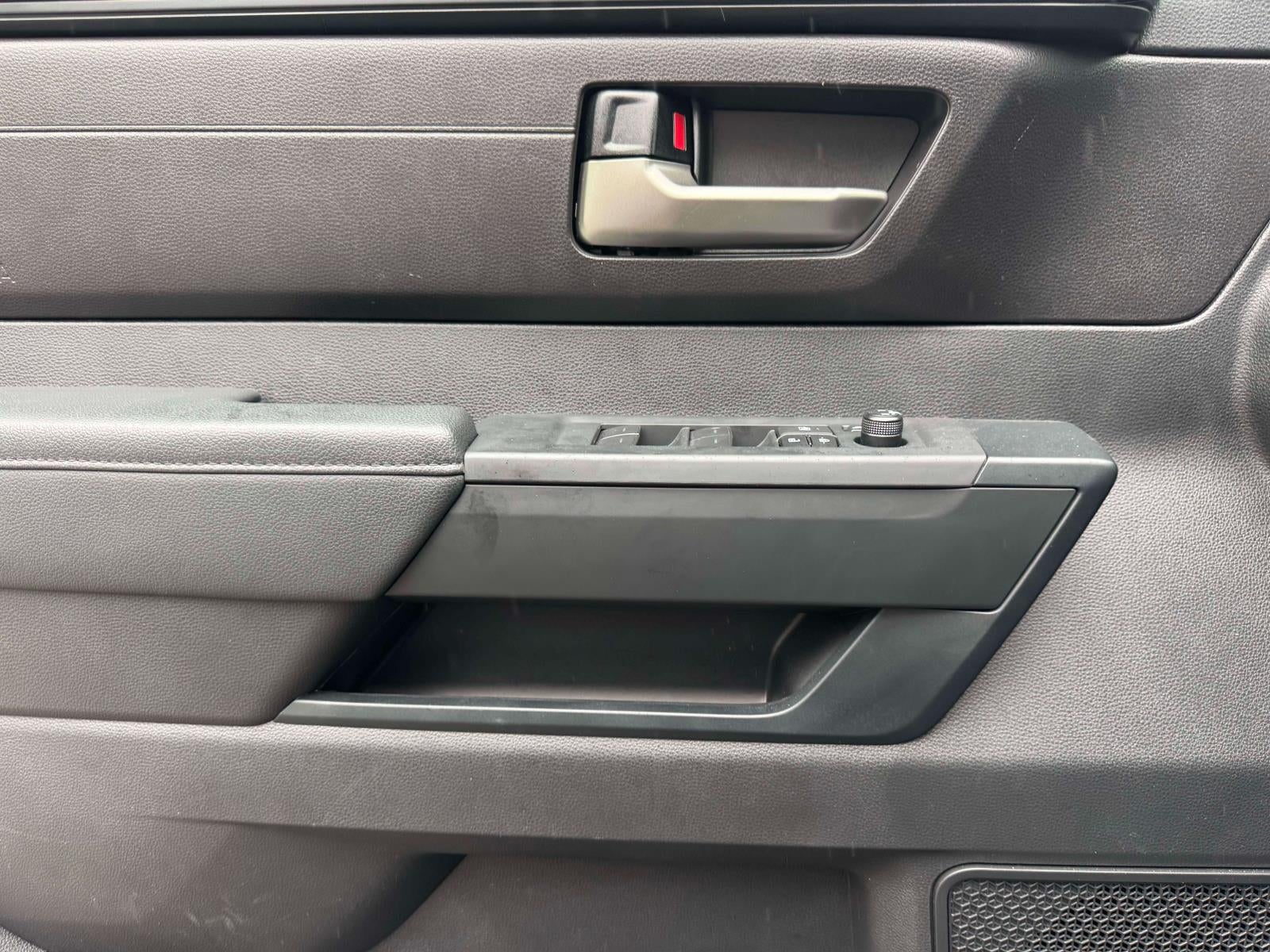 2025 Toyota Tundra 4WD SR CrewMax 5.5' Bed (Natl)