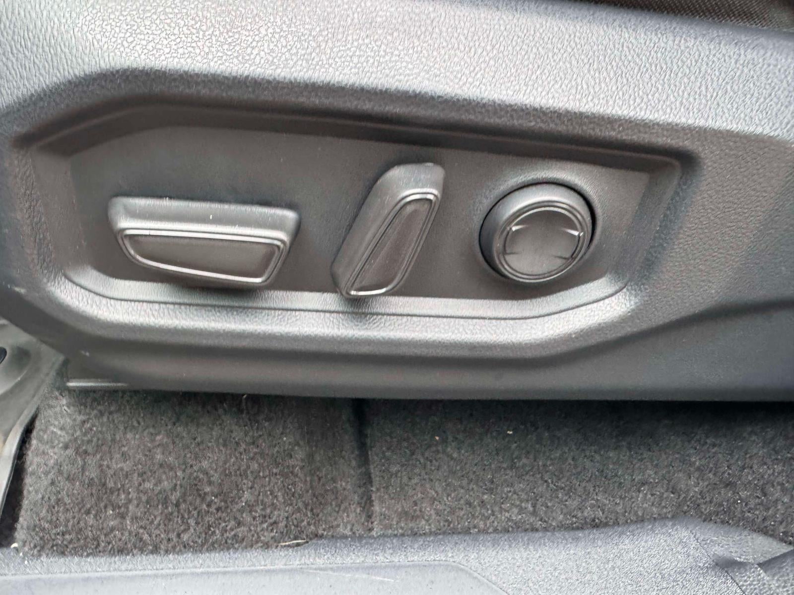 2025 Toyota Tundra 4WD SR CrewMax 5.5' Bed (Natl)
