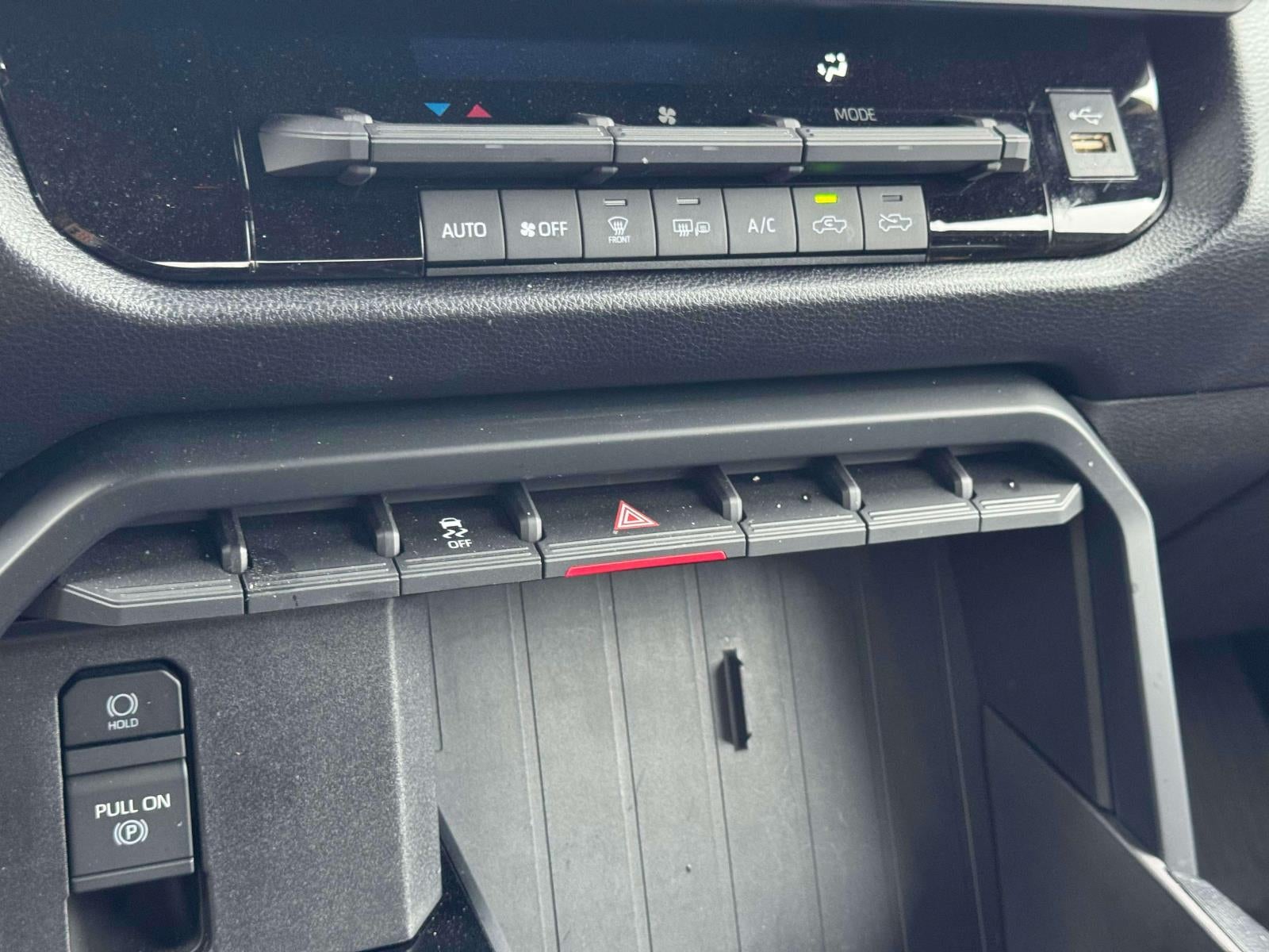 2025 Toyota Tundra 4WD SR CrewMax 5.5' Bed (Natl)