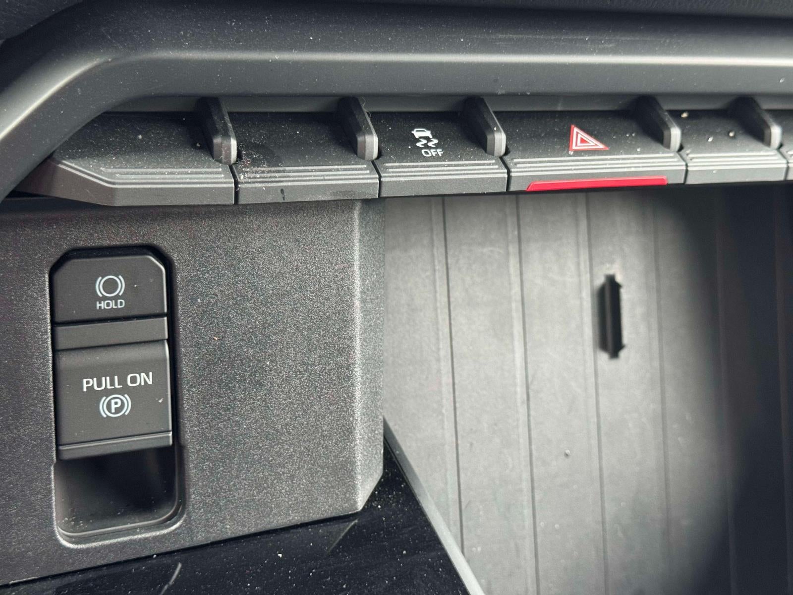 2025 Toyota Tundra 4WD SR CrewMax 5.5' Bed (Natl)