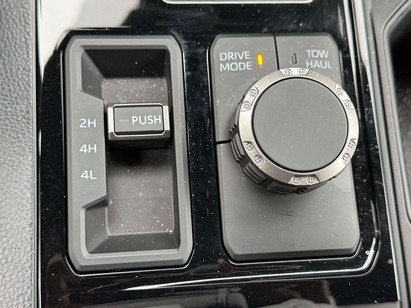 2025 Toyota Tundra 4WD SR CrewMax 5.5' Bed (Natl)
