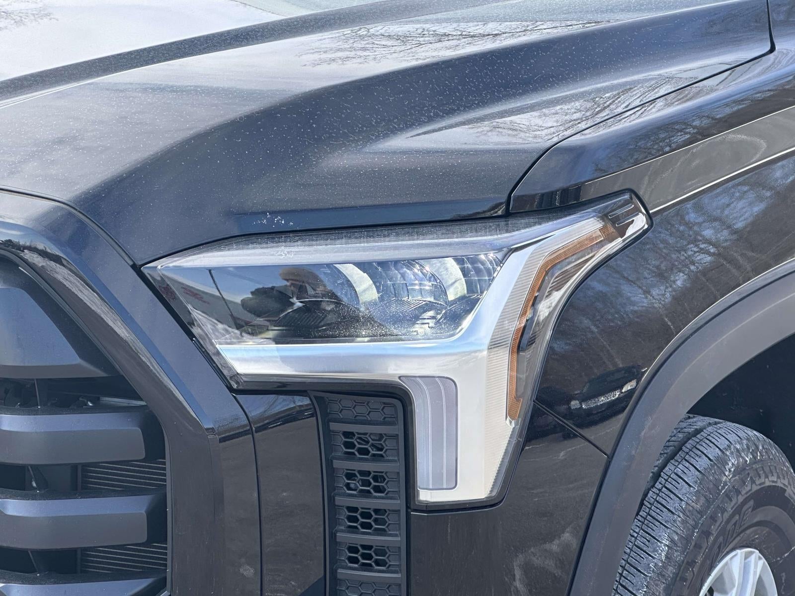 2023 Toyota Tundra 4WD SR5 CrewMax 5.5' Bed (Natl)