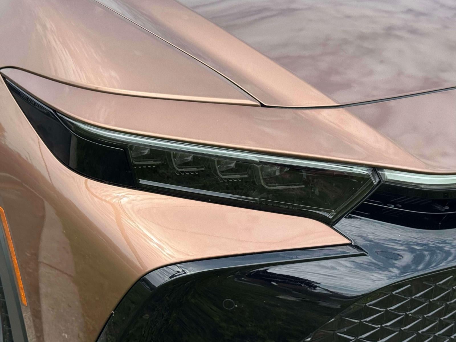 2025 Toyota Crown Platinum AWD (Natl)