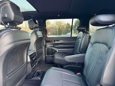 2022 Jeep Wagoneer Series III 4x4