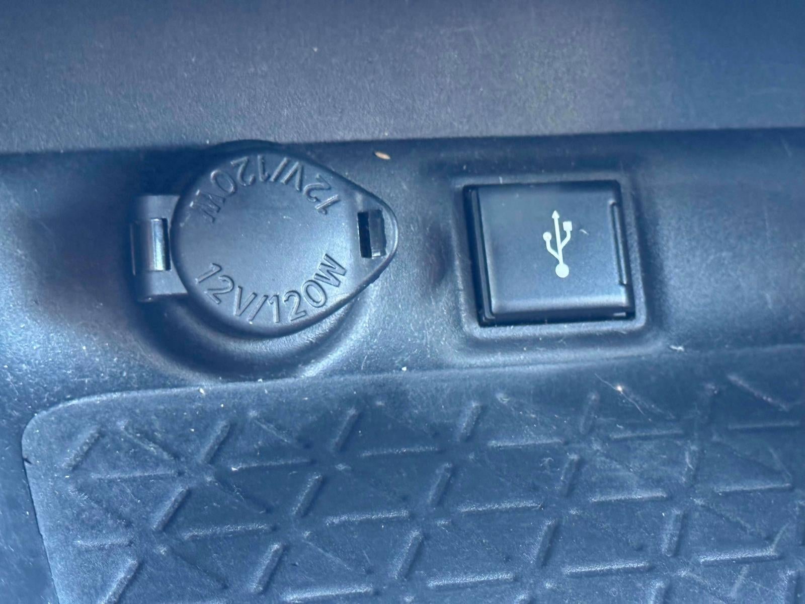 2021 Toyota RAV4 XLE Premium AWD (Natl)