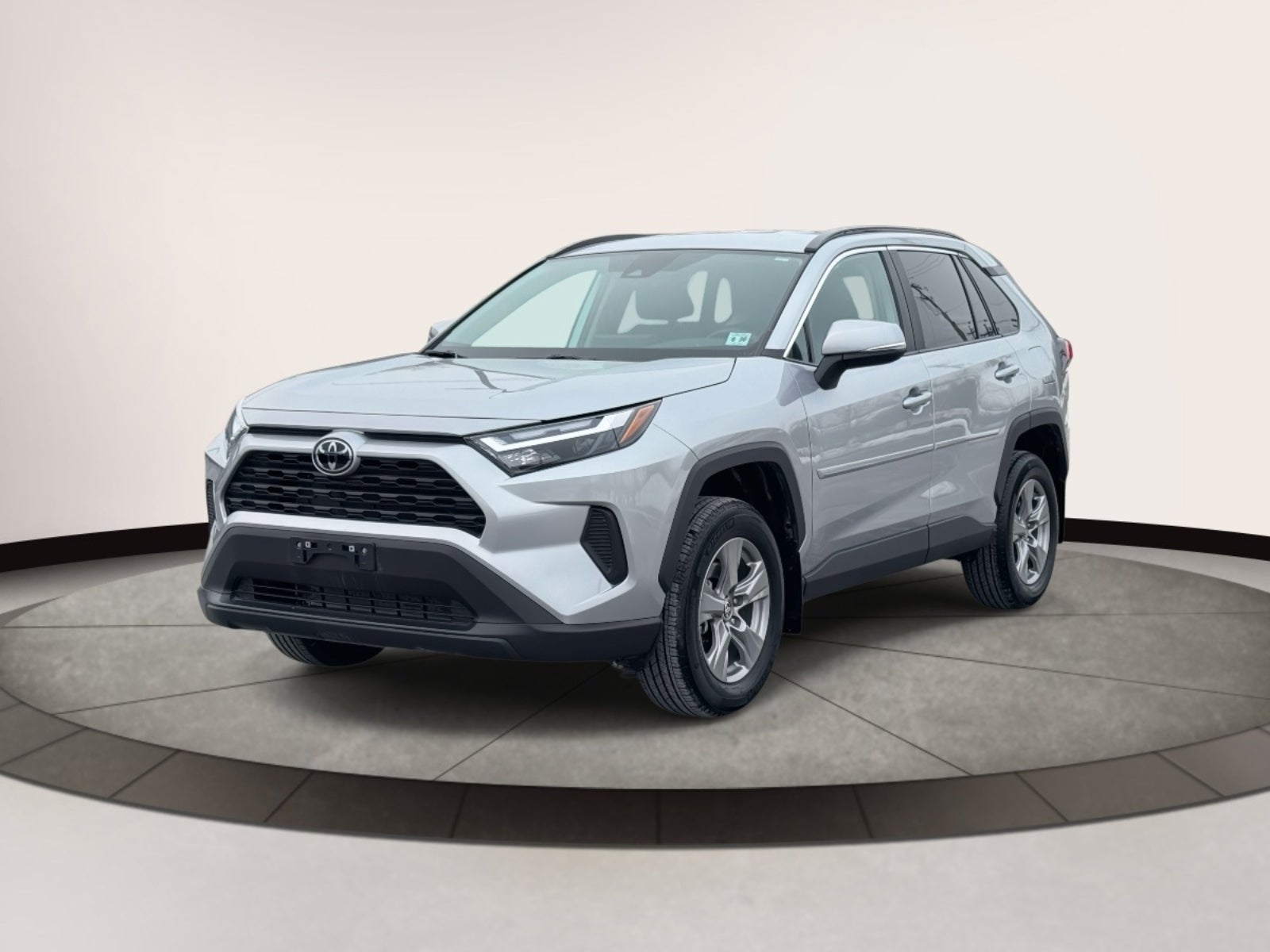 2025 Toyota RAV4 XLE AWD (Natl)