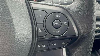 2025 Toyota RAV4 XLE AWD (Natl)