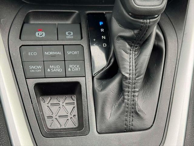 2025 Toyota RAV4 XLE AWD (Natl)