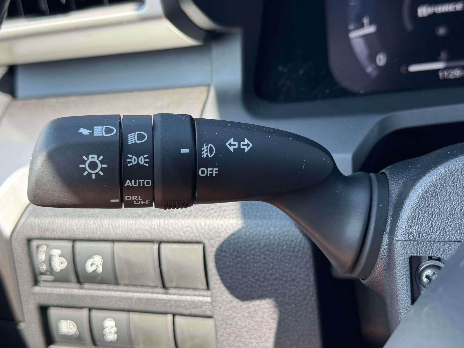 2026 Toyota Tacoma 4WD TRD Off Road Double Cab 5' Bed AT (Natl)