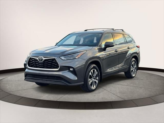 2022 Toyota Highlander XLE AWD (Natl)