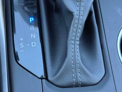 2025 Toyota Highlander Hybrid XLE AWD (Natl)