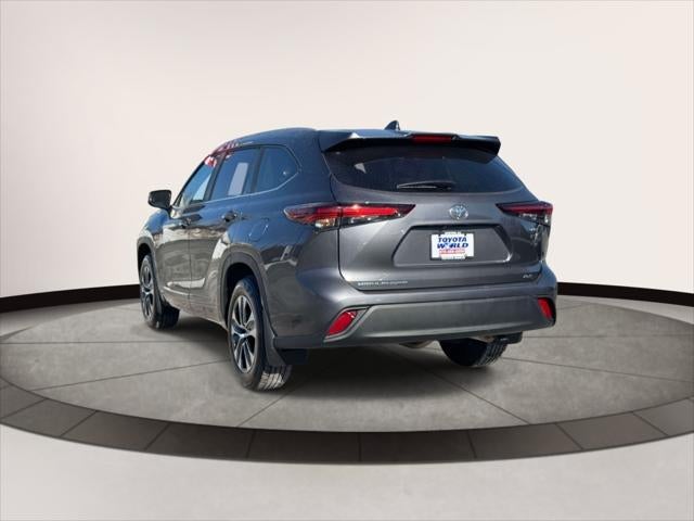 2025 Toyota Highlander Hybrid XLE AWD (Natl)